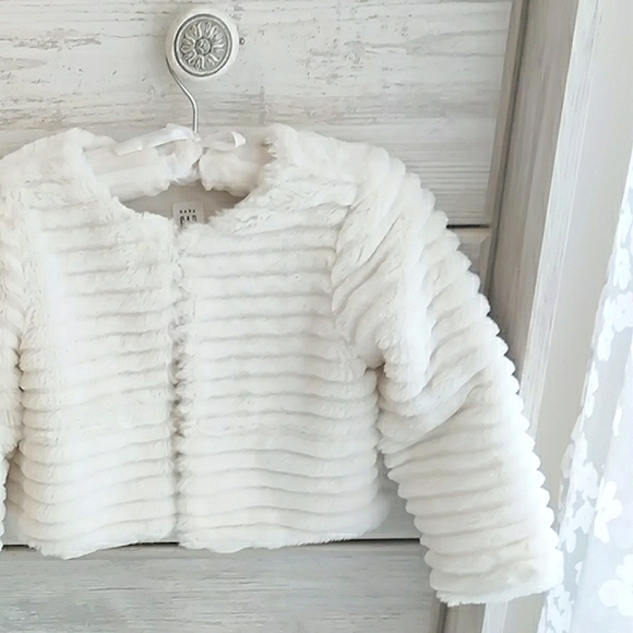 Gap Faux Fur Toddler Jacket - Picture 2 of 5